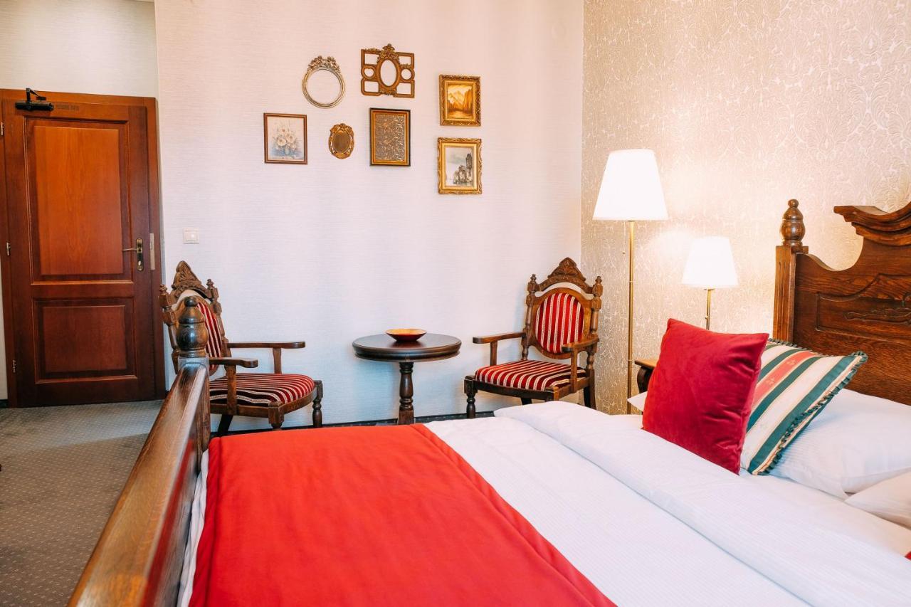 Pension Relish Rajecke Teplice Bagian luar foto